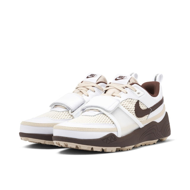 Nike x Travis Scott Zoom Field Jaxx Light Chocolate