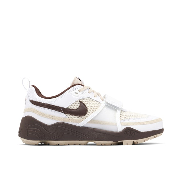 Nike x Travis Scott Zoom Field Jaxx Light Chocolate